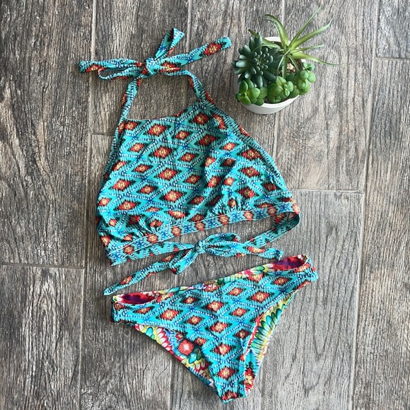 Luli Fama Reversible High Neck Bikini Set - Picture 3 of 7
